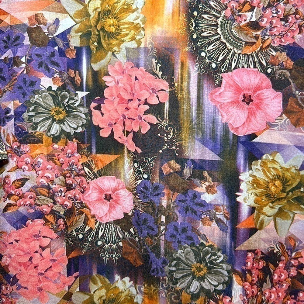 𝅺lularoe top - Picture 2 of 4